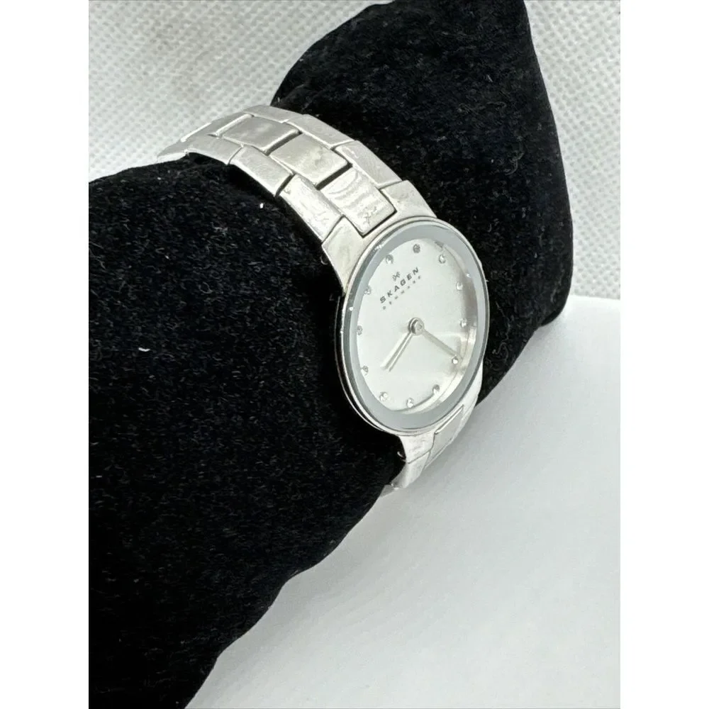 Skagen Classic 430SSXD Women's Silver Stainless Steel Analog Dial Watch JNA459